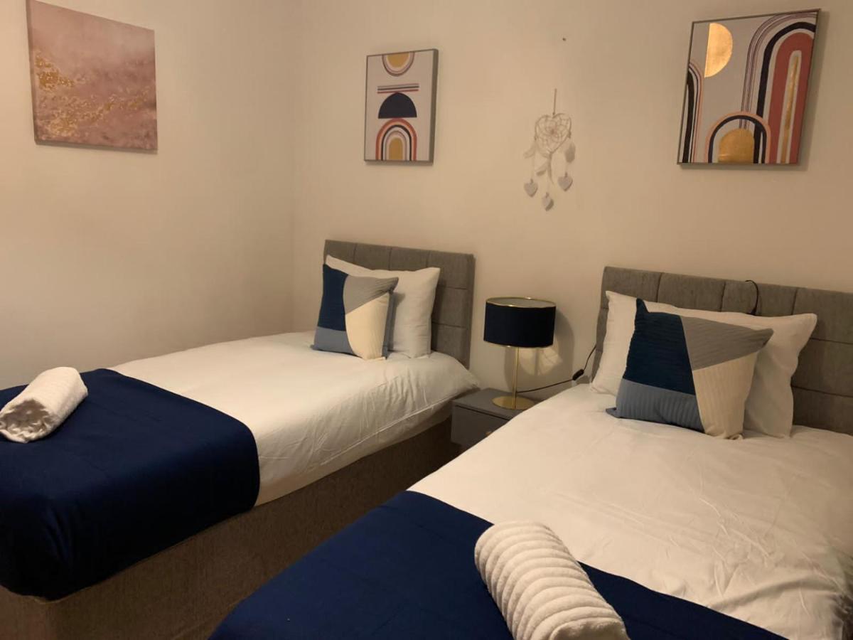 Absolute Stays In Sherwood- Nottingham Castle- Capital Fm Arena Nottingham- Contractors-Free Wifi- Free Parking- Long And Short Stays- Families-East Midlands Airport-Trent Bridge-Actors-Aria Court- Mansfield Экстерьер фото